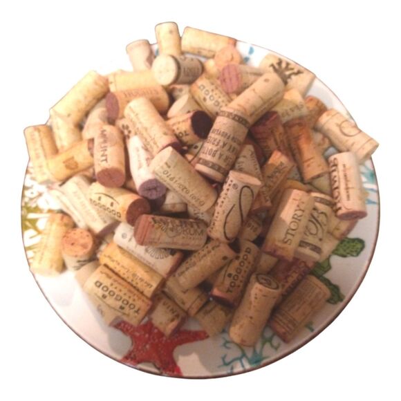 Wine 🍷 CORKS 100 Used great condition for crafts etc. - Picture 3 of 9